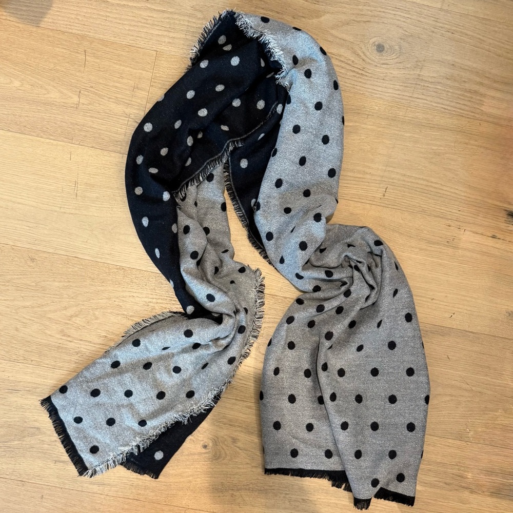 Ann Taylor reversible scarf with polka dots and little sparkle NWT